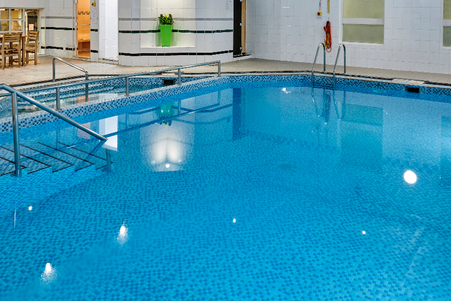 Holiday Inn Leeds Garforth Voucher Sales, Leeds VoucherCart Swim